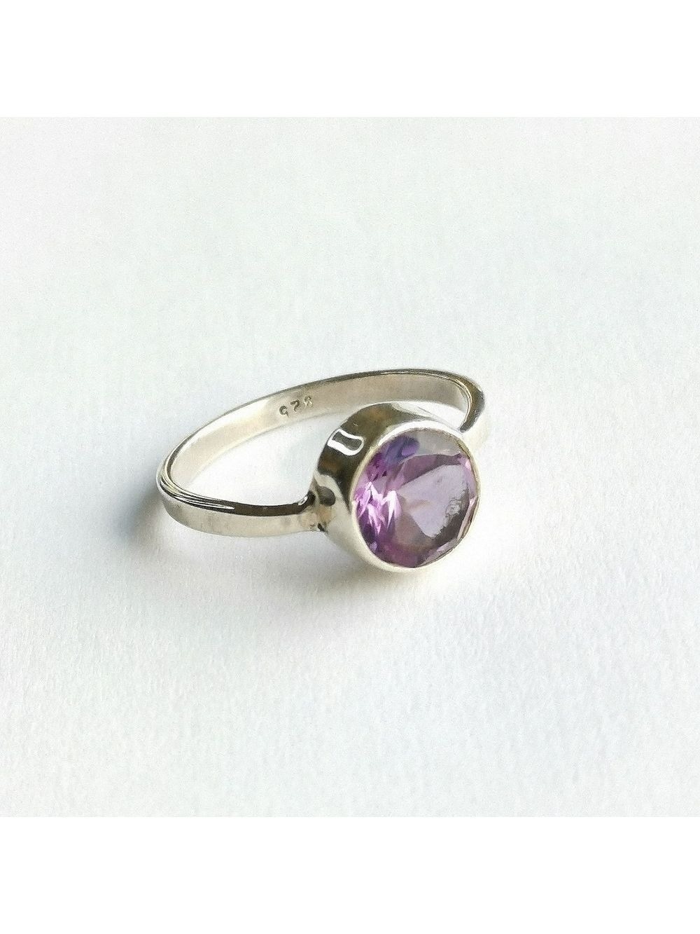 Amethyst Ring in Sterling Silver Size 6 🆕